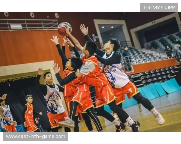 篮球让青春更具温度与力量，篮球的青春